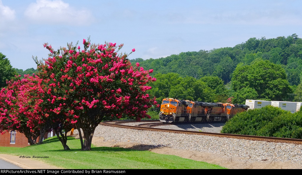 BNSF 7069 on NS